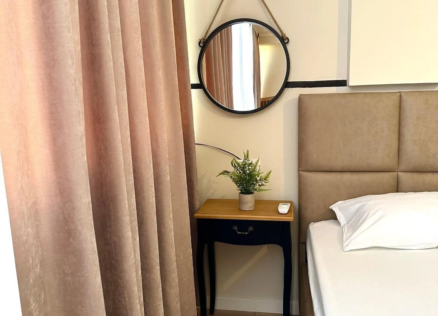 Stylish Apartment Near The Beach- Modern & Comfort Durres Albania