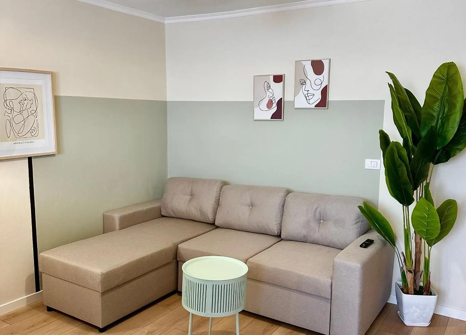 Stylish Apartment Near The Beach- Modern & Comfort Durres