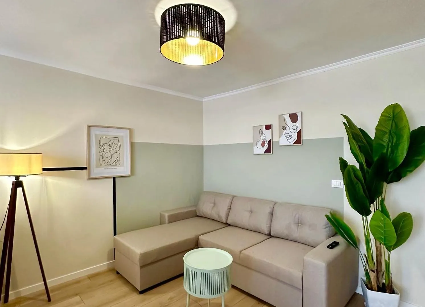 Stylish Apartment Near The Beach- Modern & Comfort Durrës